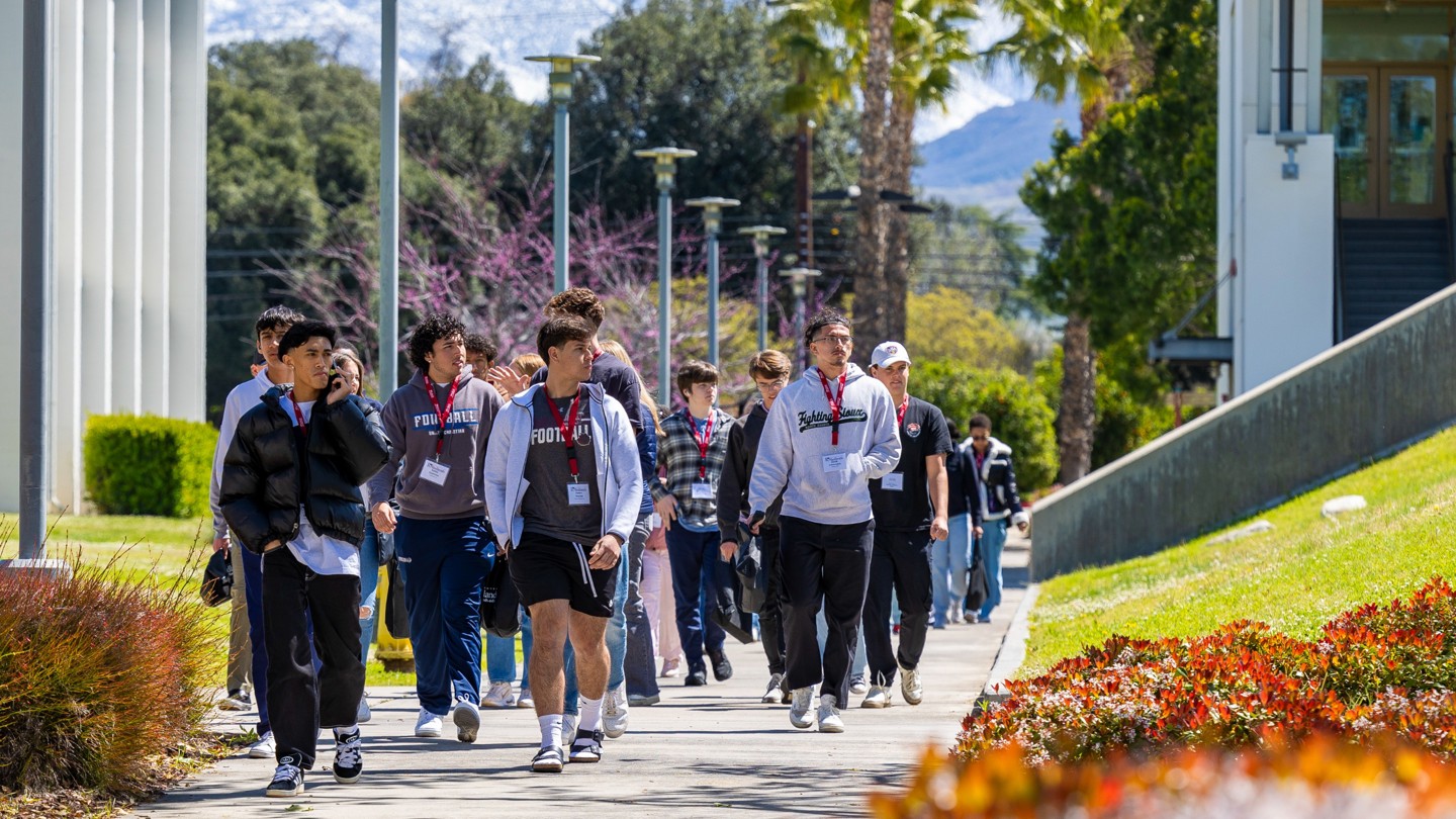 Media masthead - Student tour group