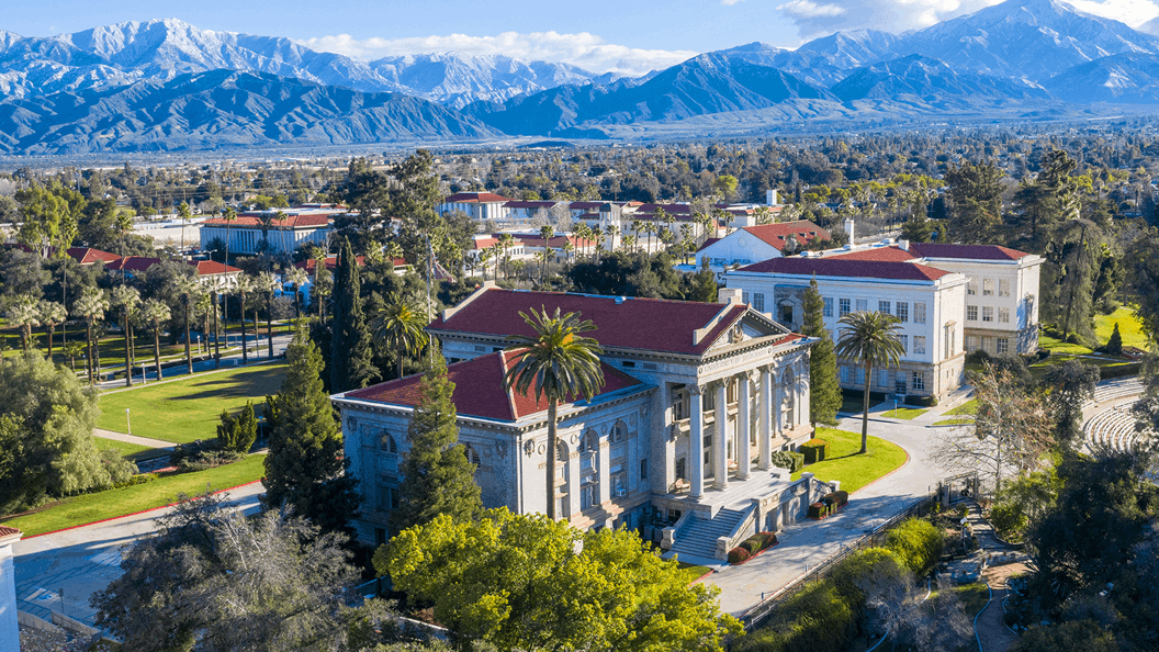 Teaser image - UofR main admin building and campus