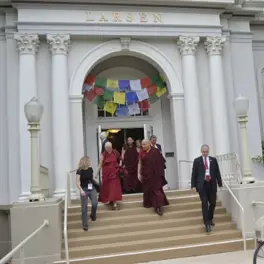 larsen_hall_dalai_lama_420px